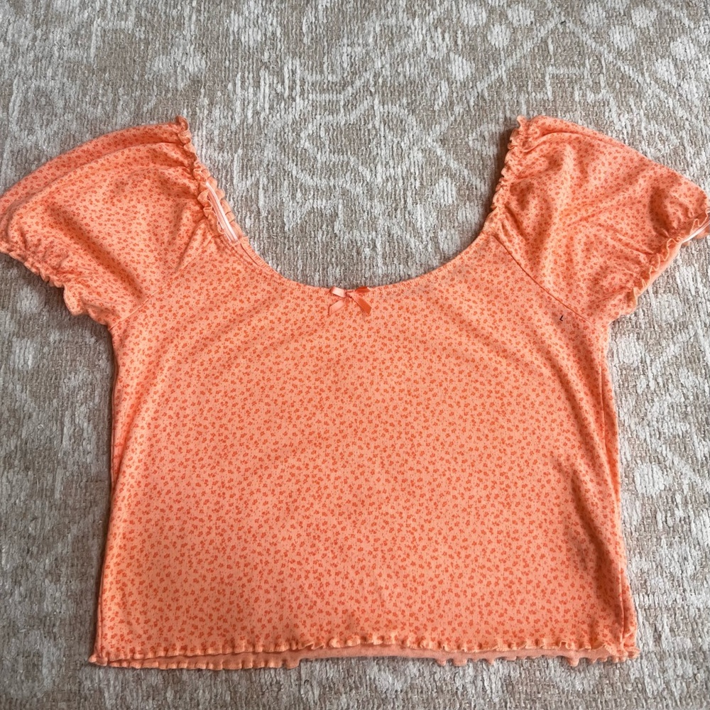American Eagle peach top